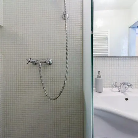 Charles Bridge Tower / Castle View Apartment *