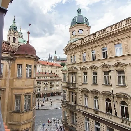 Charles Bridge Tower / Castle View Praga