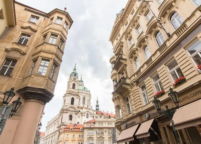 Charles Bridge Tower / Castle View Апартаменты *